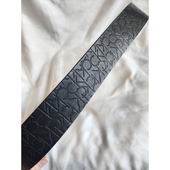 Calvin Klein Womens Black Embossed Logo Belt Silver Buckle Faux Leather Sz Small - Picture 4 of 15